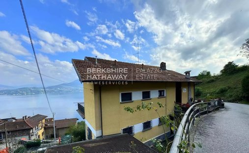 House in Oggebbio, Piedmont, Italy 1
