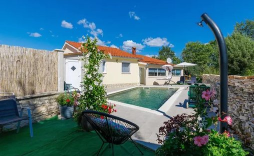 Villa a Dignano, Regione istriana, Croazia 1