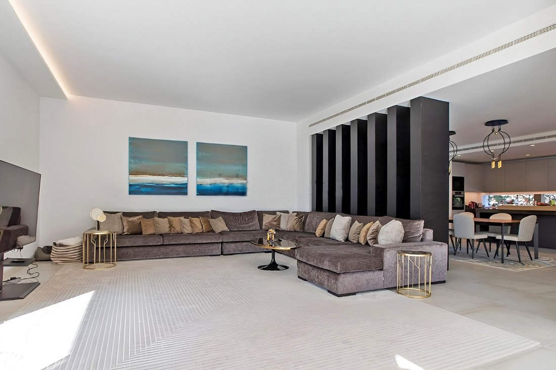 Villa in Benahavis, Andalusia, Spain 3 - 14942787