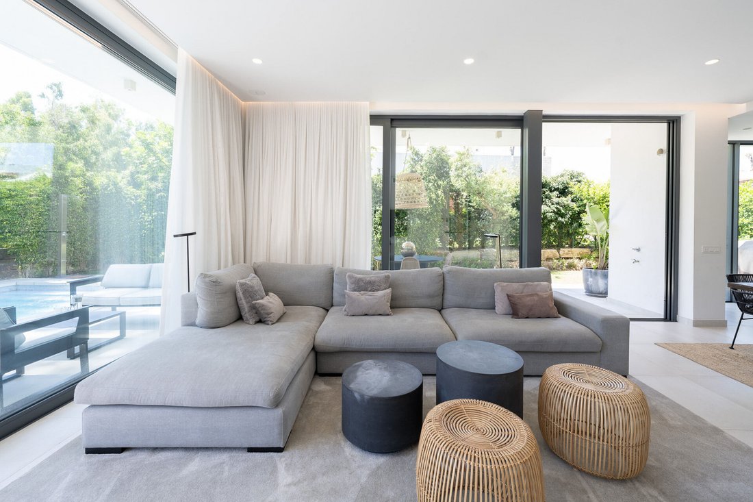 Villa in Estepona, Andalusia, Spain 5 - 14942783