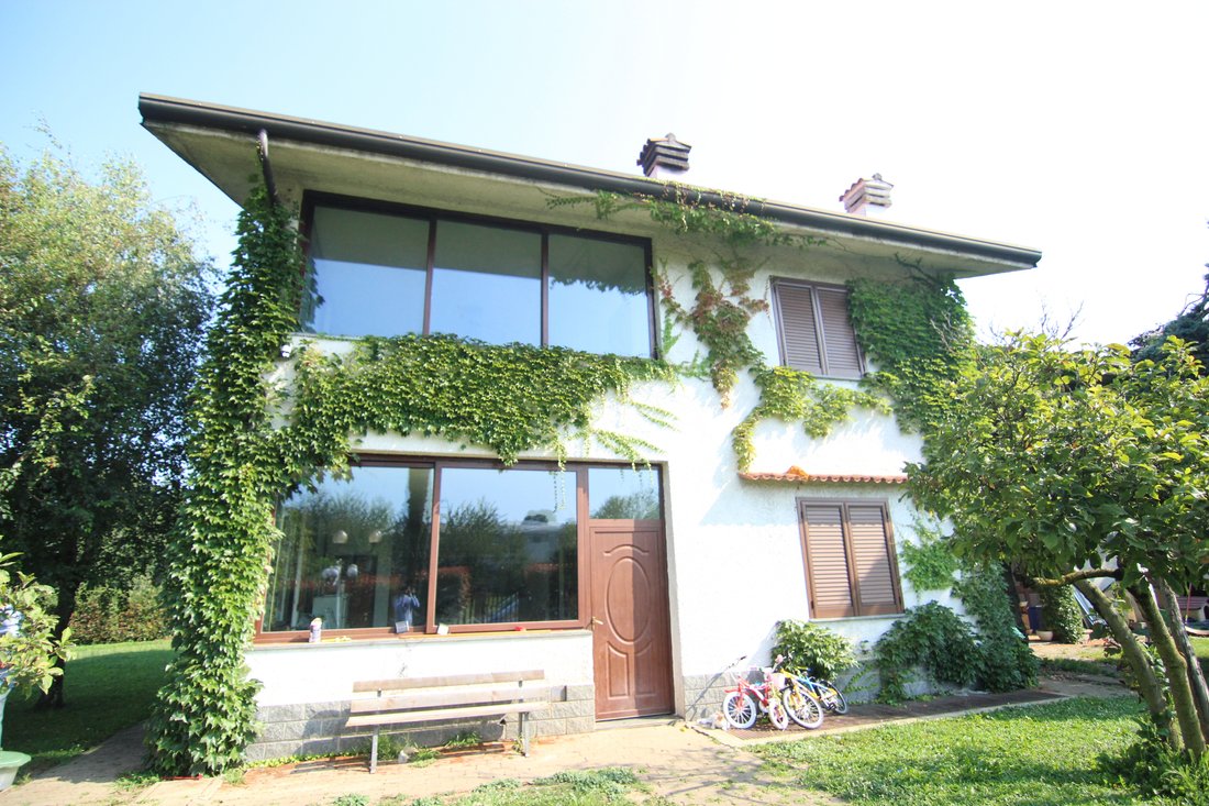 Country House in Cadorago, Lombardy, Italy 2 - 14943458