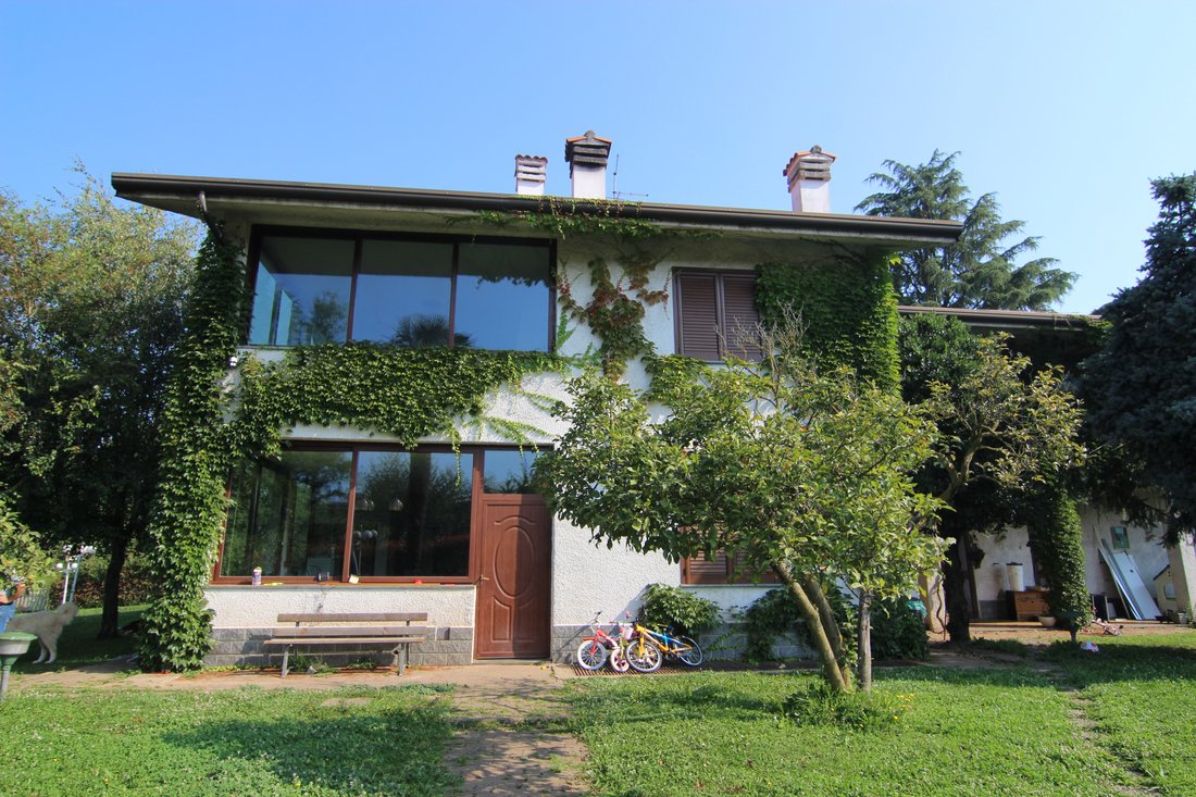 Country House in Cadorago, Lombardy, Italy 4 - 14943458