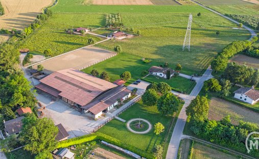 Corps de ferme à Aiello del Friuli, Frioul-Vénétie julienne, Italie 1