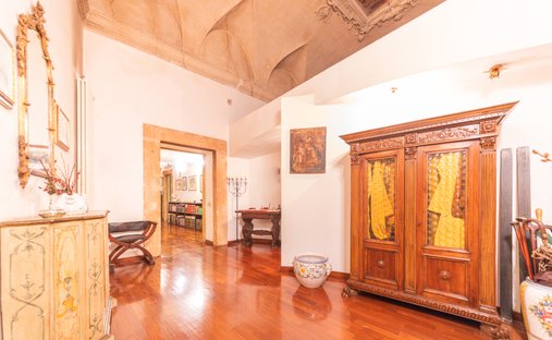 Castle for Sale in Tivoli, Lazio, Italy