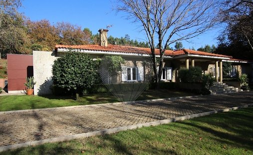 House in Airao Santa Maria, Airao Sao Joao e Vermil, Braga, Portugal 1