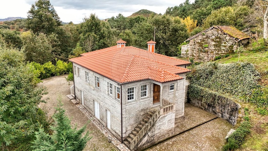 House in Refojos de Basto, Outeiro e Painzela, Braga, Portugal 1 - 14944527