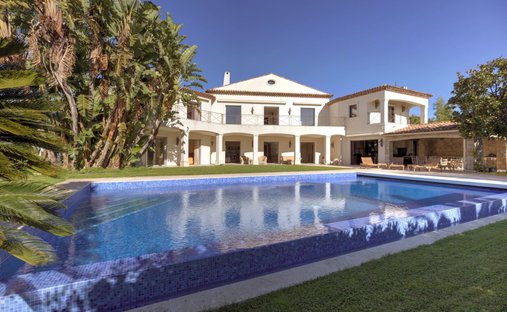 Villa in Pont du Lys-Antibes les Pins, Antibes, France 1