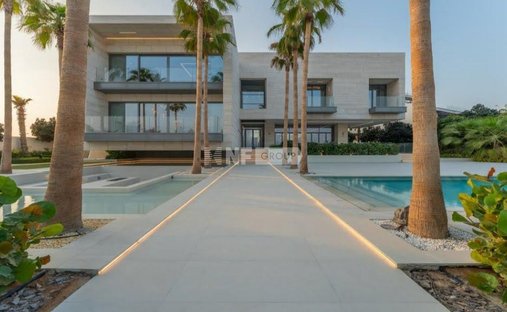 Estate in Jumeirah Bay, Dubai, United Arab Emirates 1