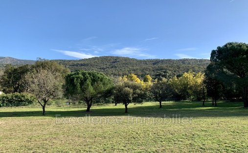 Villa en Le Plan-de-la-Tour, Provenza-Alpes-Costa Azul, Francia 1