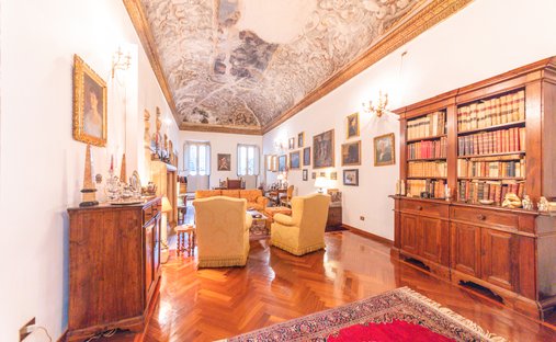 Castle for Sale in Tivoli, Lazio, Italy