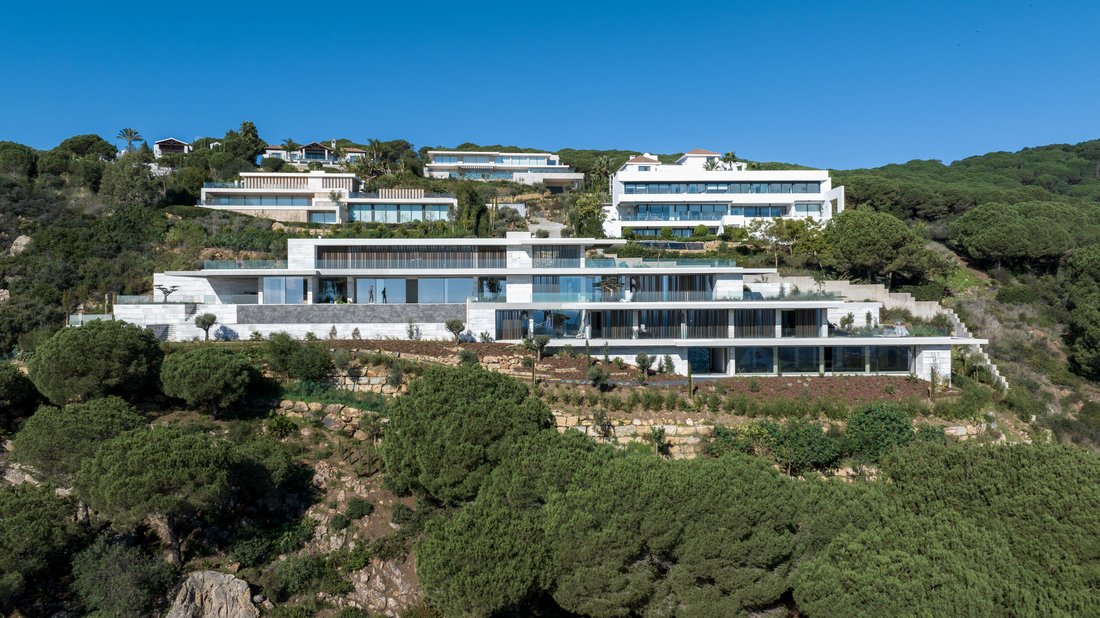Villa in Sotogrande, San Roque, Andalusia 2 - 14821443