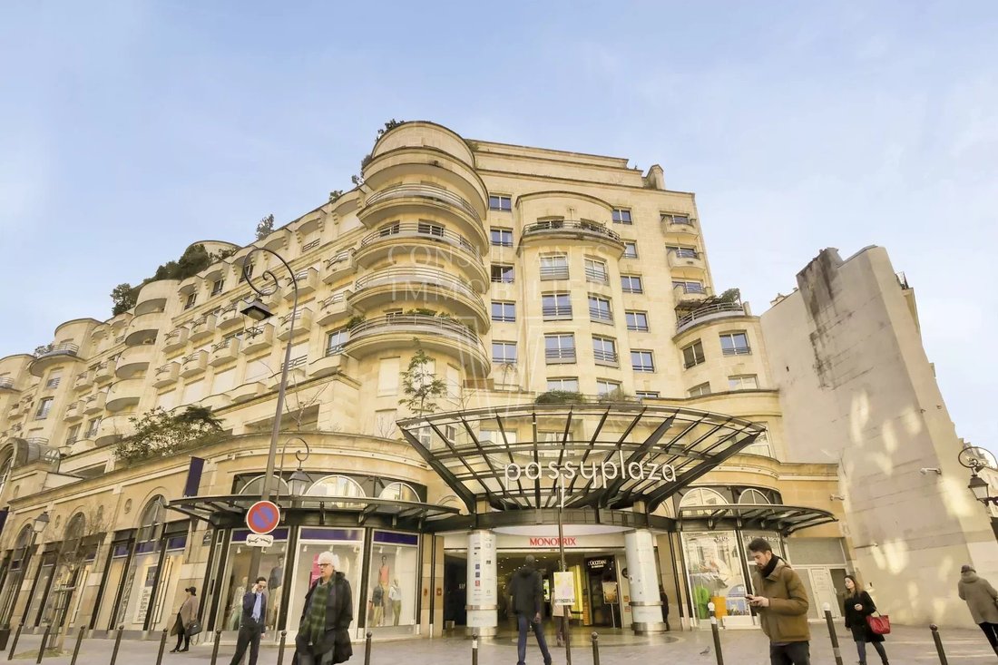 Apartment in Muette Sud, Paris 16e Arrondissement, Paris 1 - 14944454