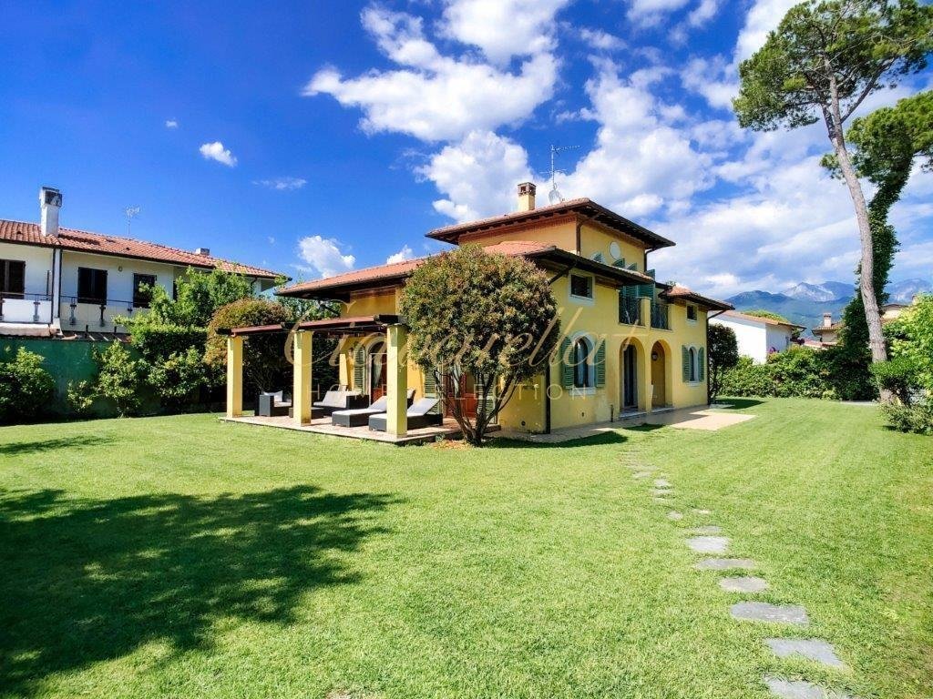 Villa in Center, Forte dei Marmi, Tuscany 3 - 14581603