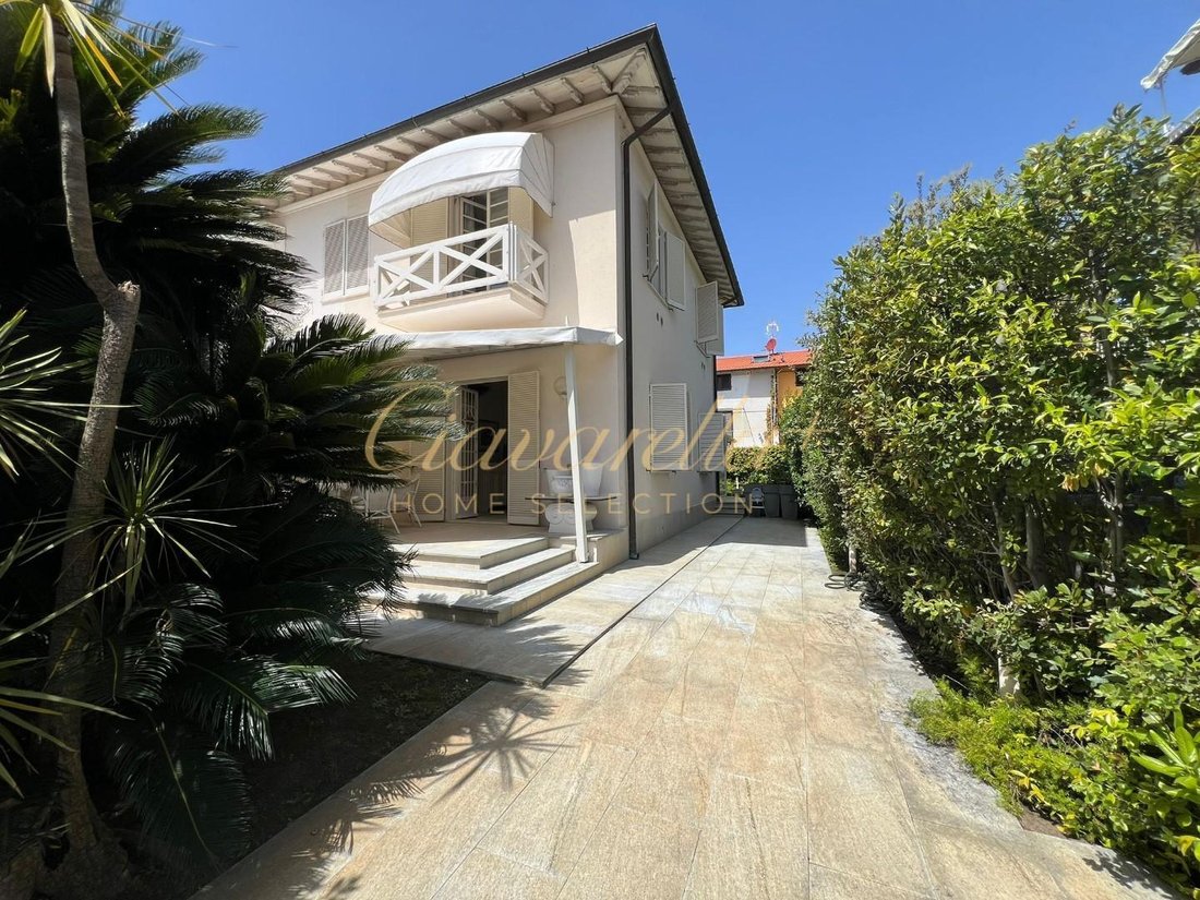Townhouse in Center, Forte dei Marmi, Tuscany 1 - 14857681