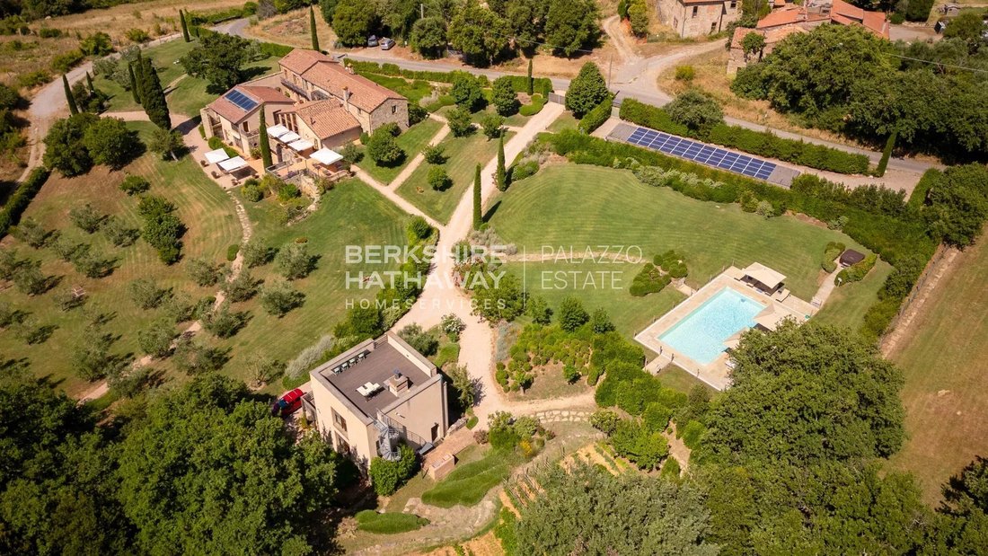 Estate in Cinigiano, Tuscany, Italy 1 - 14916987