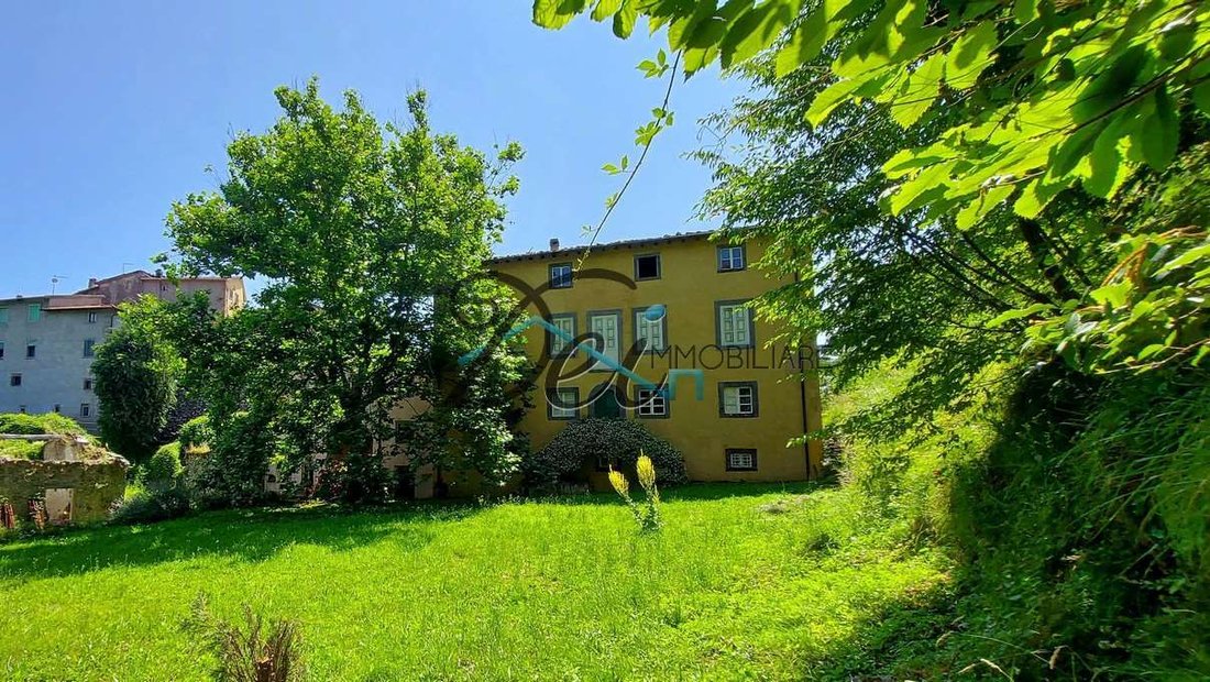 Villa in Coreglia Antelminelli, Tuscany, Italy 2 - 14945385