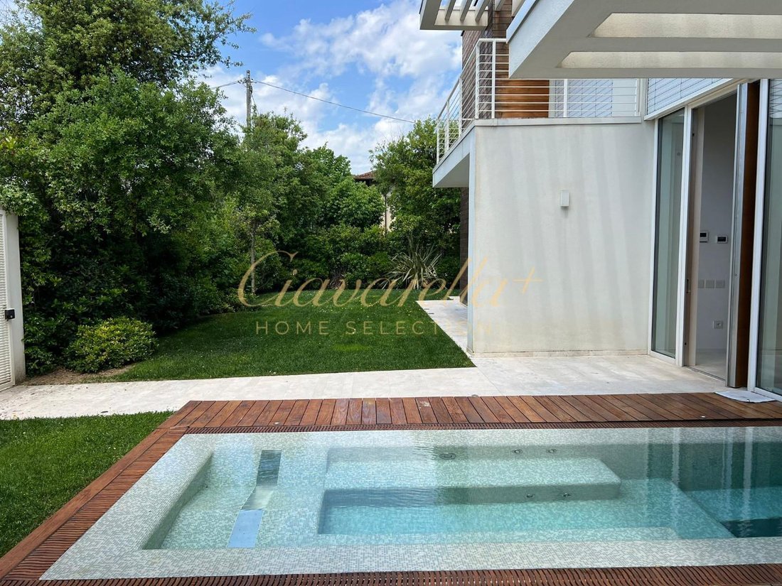 Villa in Center, Forte dei Marmi, Tuscany 2 - 14295512
