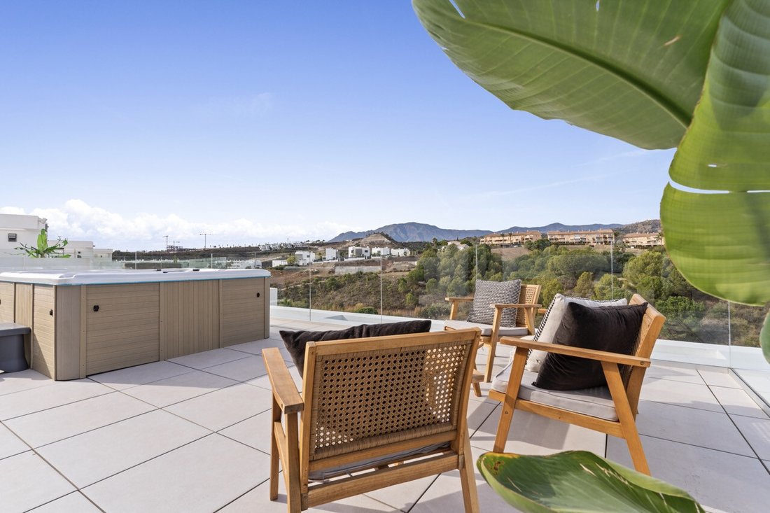 Villa in Estepona, Andalusia, Spain 4 - 14945479