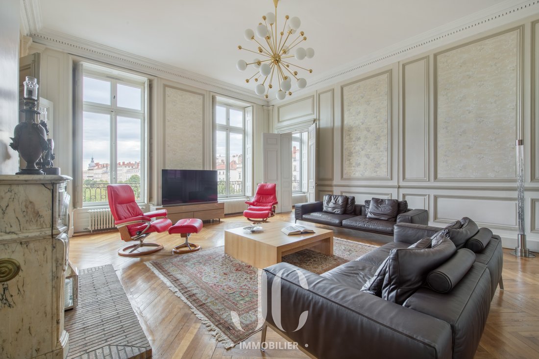 Apartment in Cordeliers-Célestins-Bourse, Lyon 2e Arrondissement, Lyon 2 - 14944535