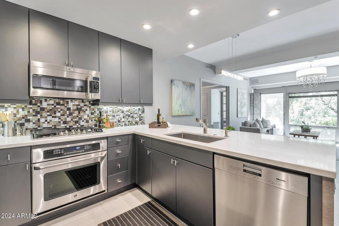 House in Scottsdale, Arizona, United States 5 - 14945148