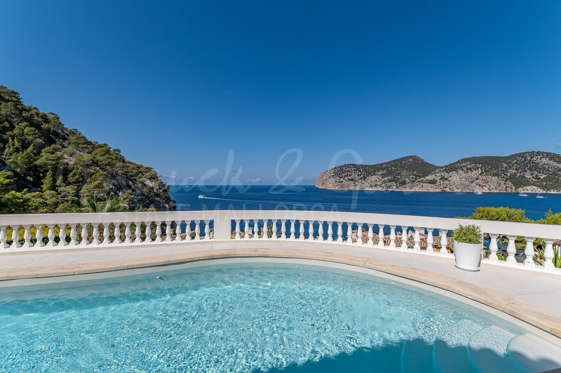 Villa in Camp de Mar, Mallorca, Andratx, Balearic Islands 1 - 14947170