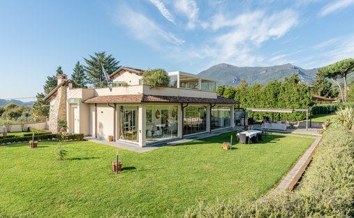 Villa a Camaiore, Toscana, Italia 1