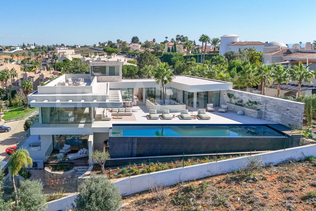 Villa in Estombar e Parchal, Algarve, Portugal 2 - 14937504