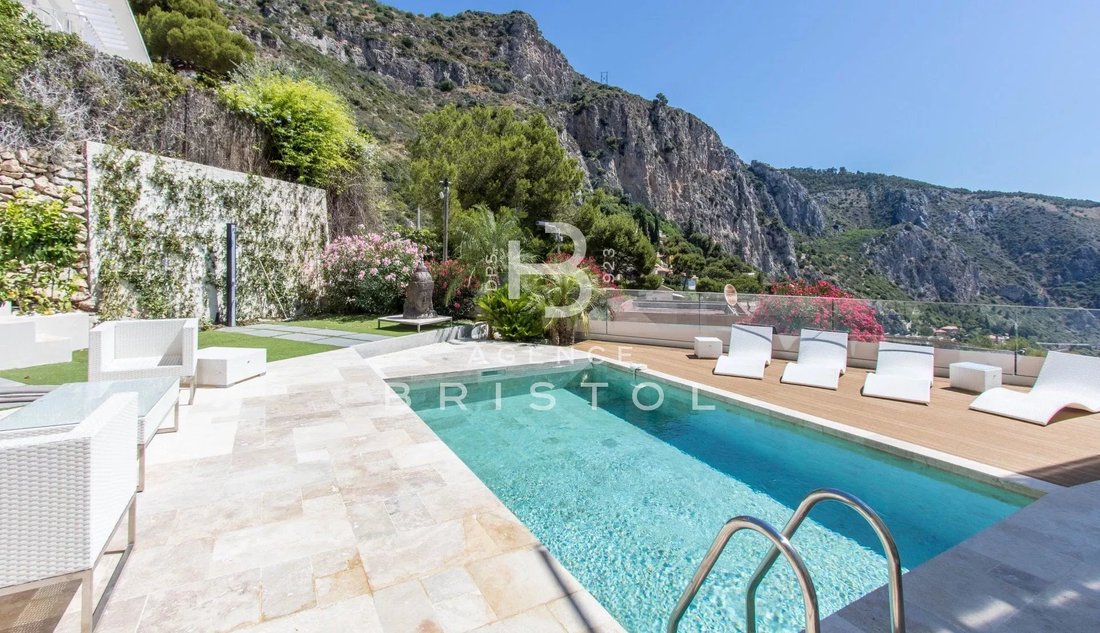 Villa in Èze, Provence-Alpes-Côte d'Azur, France 3 - 14531015