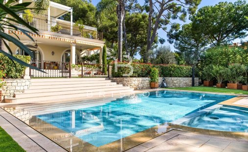 Villa in Saint-Jean-Cap-Ferrat, Provence-Alpes-Côte d'Azur, France 1