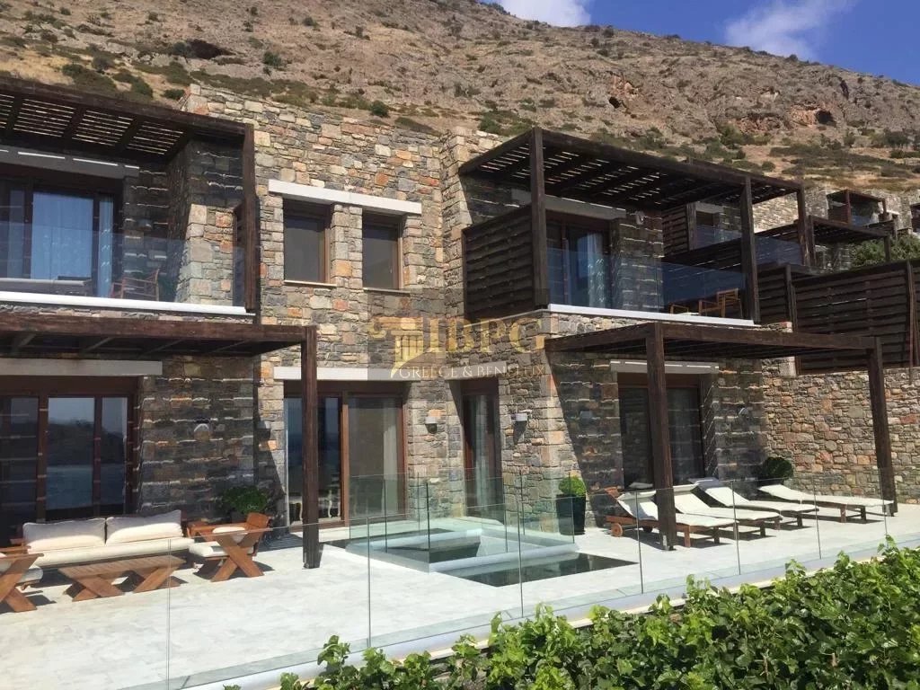 Villa in Community of Elounta, Agios Nikolaos Municipal Unit, Greece 1 - 13796516