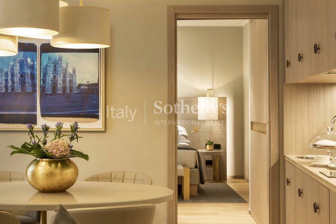 Apartment in Historic Center, Milan, Lombardy 5 - 13137166