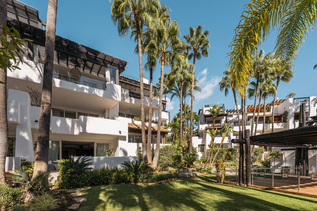 Apartment in Puerto Banus, Marbella, Spain 3 - 14948362