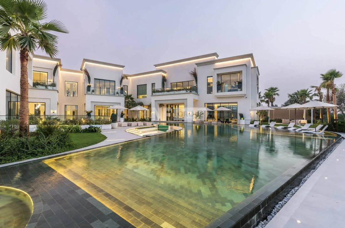 Estate in Hadaeq Sheikh Mohammed Bin Rashid, Dubai, United Arab Emirates 1 - 14949124