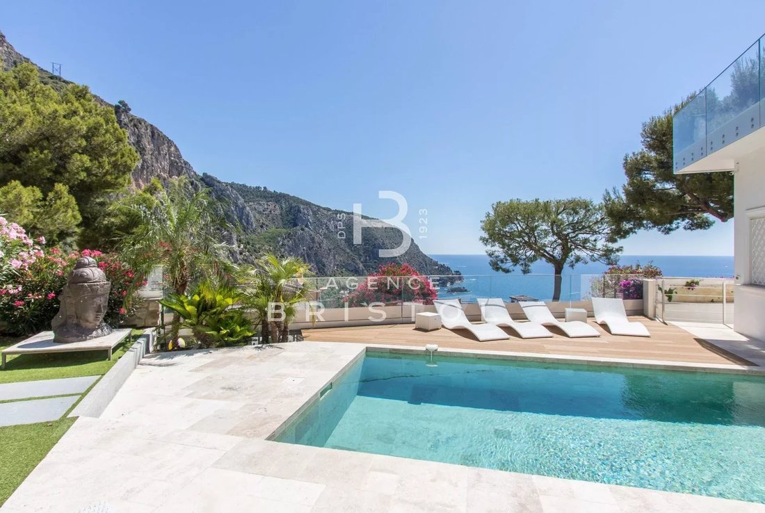 Villa in Èze, Provence-Alpes-Côte d'Azur, France 4 - 14531015