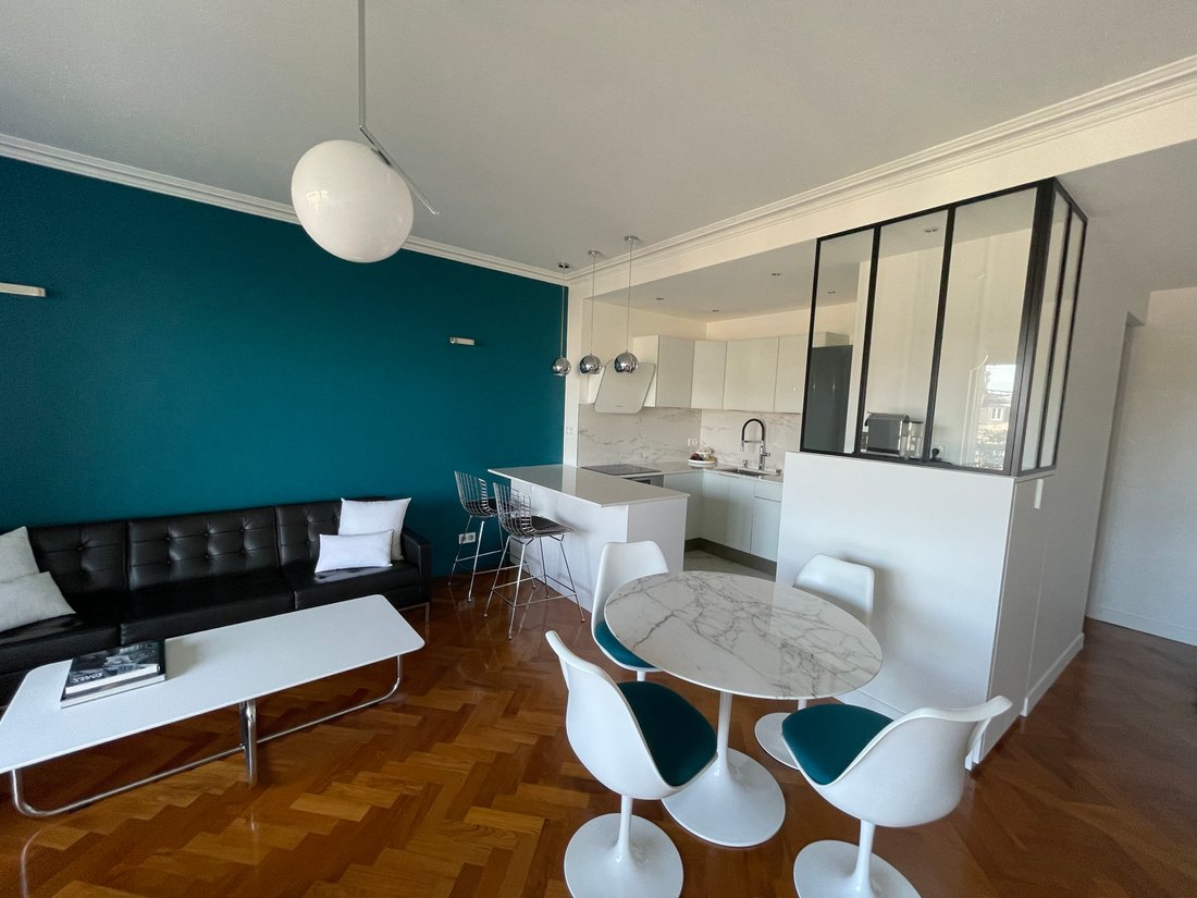 Appartement, 2 Pièces, à Paris In Paris, île De France, France For Sale