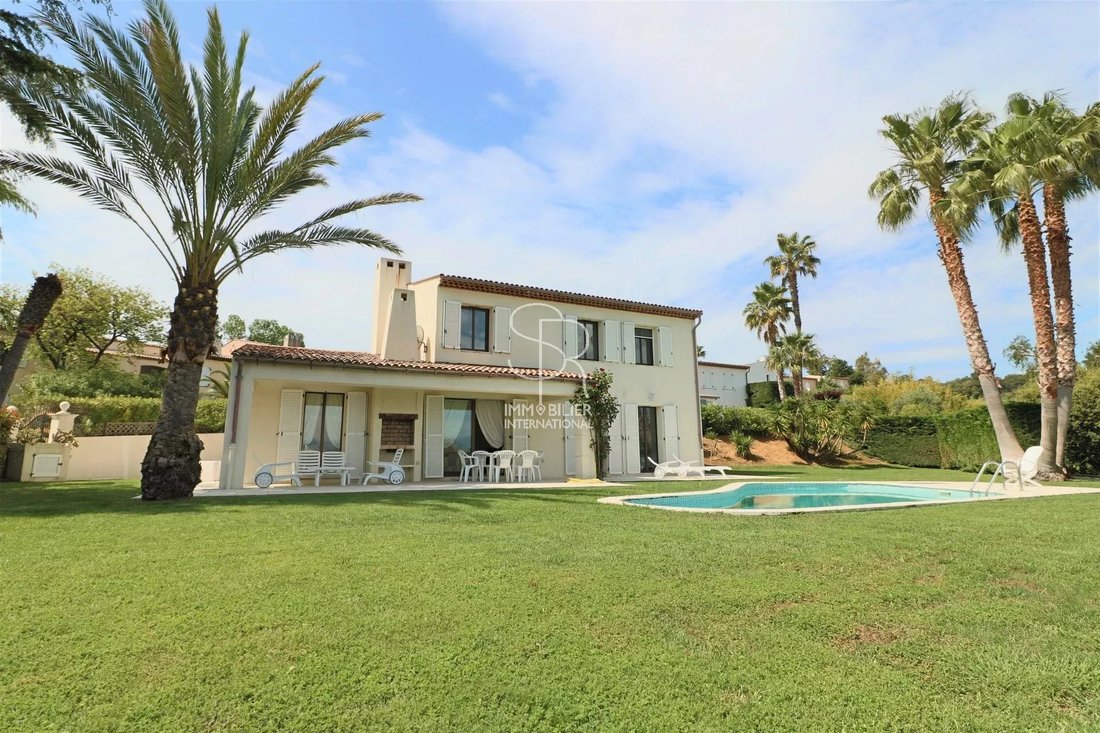 Villa in Vaug, Villeneuve-Loubet, France 2 - 12448585