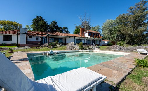 Farm Ranch in Abra del Perdomo, Maldonado Department, Uruguay 1