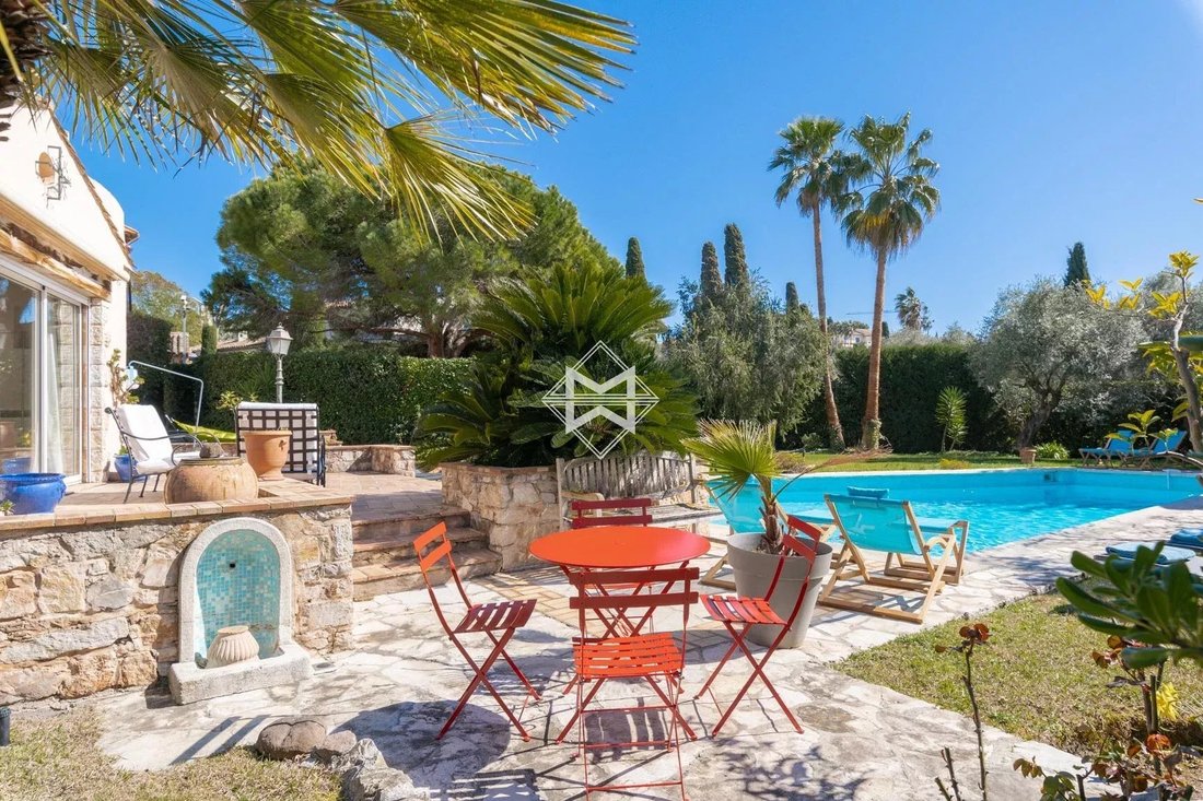 Villa in Antibes, Provence-Alpes-Côte d'Azur, France 5 - 10484066