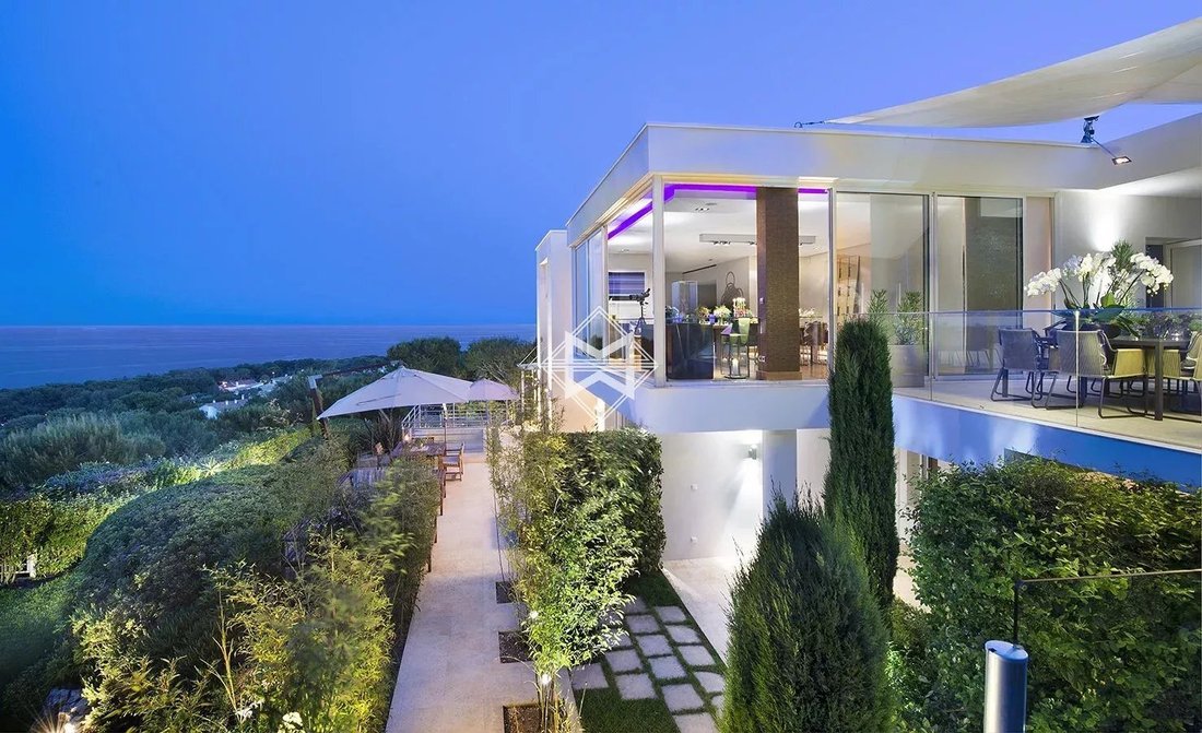 House in Saint-Jean-Cap-Ferrat, Provence-Alpes-Côte d'Azur, France 2 - 10832602