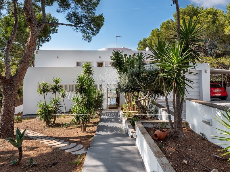 Villa in Llucmajor, Balearic Islands, Spain 1 - 14947509