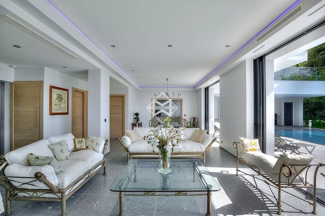 Villa in Cannes, Provence-Alpes-Côte d'Azur, France 5 - 12682590