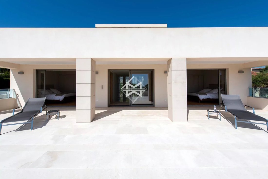 Villa in Antibes, Provence-Alpes-Côte d'Azur, France 5 - 12620389