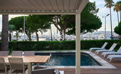 Villa in Cannes, Provence-Alpes-Côte d'Azur, France 1