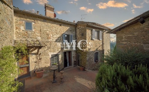 Villa in Center, Greve in Chianti, Tuscany 1