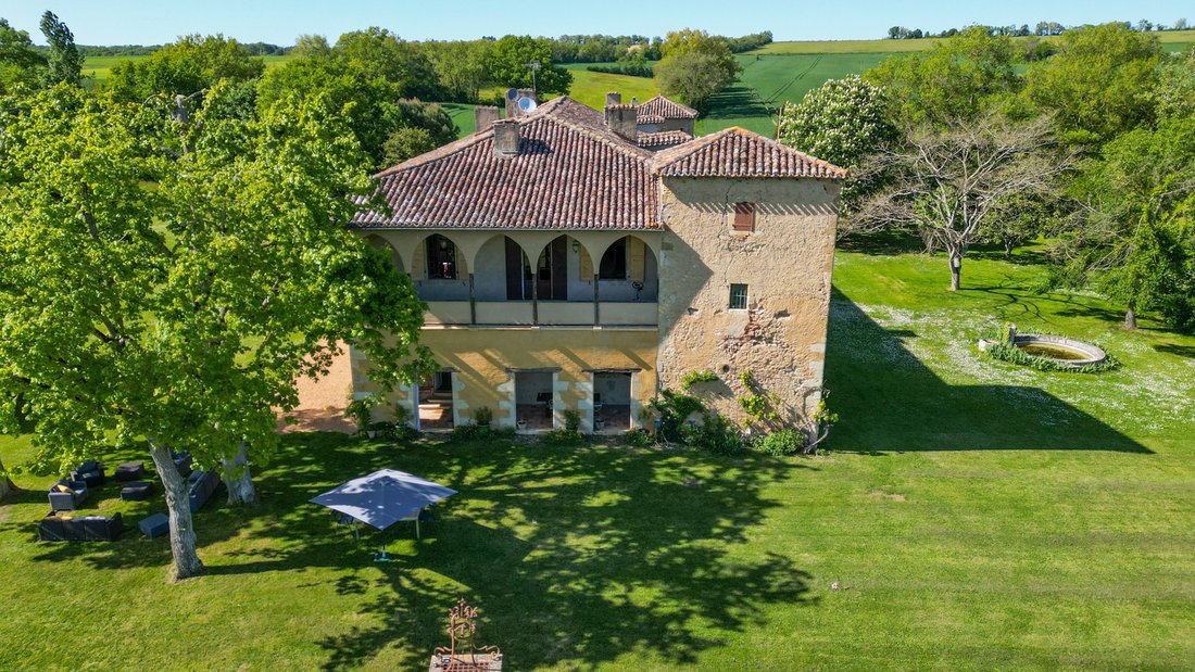 A Renaissance Dream: 15th-Century Château Whispering of Gascony’s Golden Age