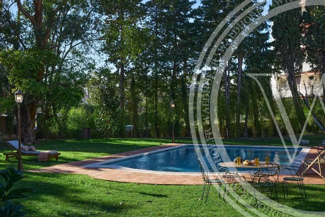 Villa in Croix des Gardes, Cannes, France 2 - 13691046