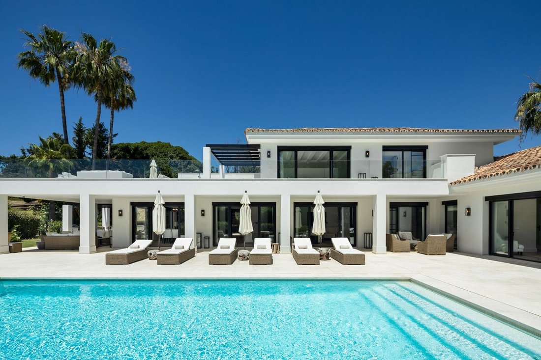 Villa in Puerto Banus, Marbella, Spain 1 - 14952047