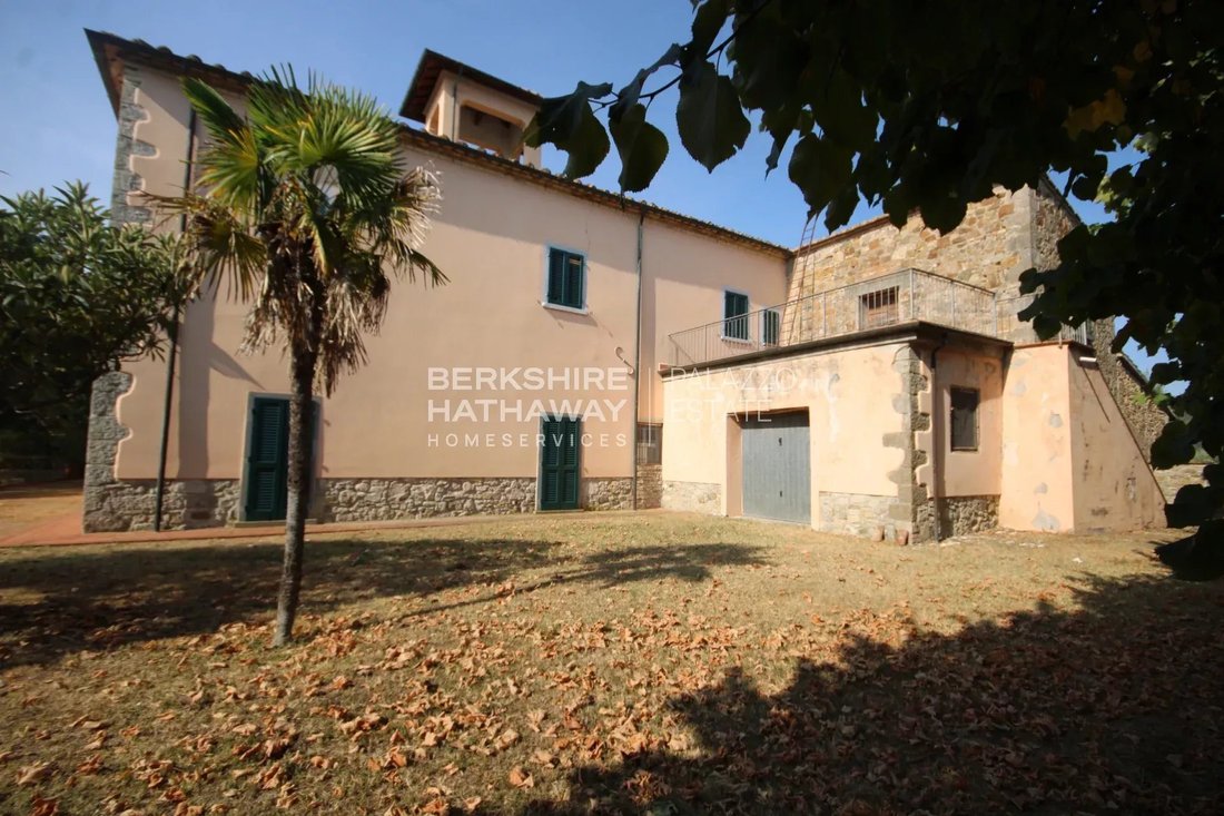 House in Volterra, Tuscany, Italy 2 - 13337683