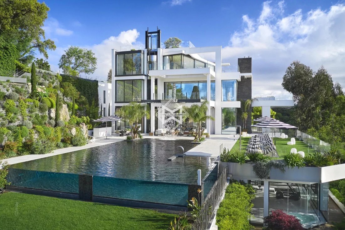 Villa in Cannes, Provence-Alpes-Côte d'Azur, France 3 - 11466011