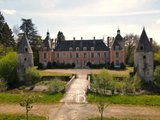 17th Century Castle And Its Outbuildings On Approximately 10 Hectares